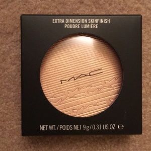MAC Cosmetics Blush